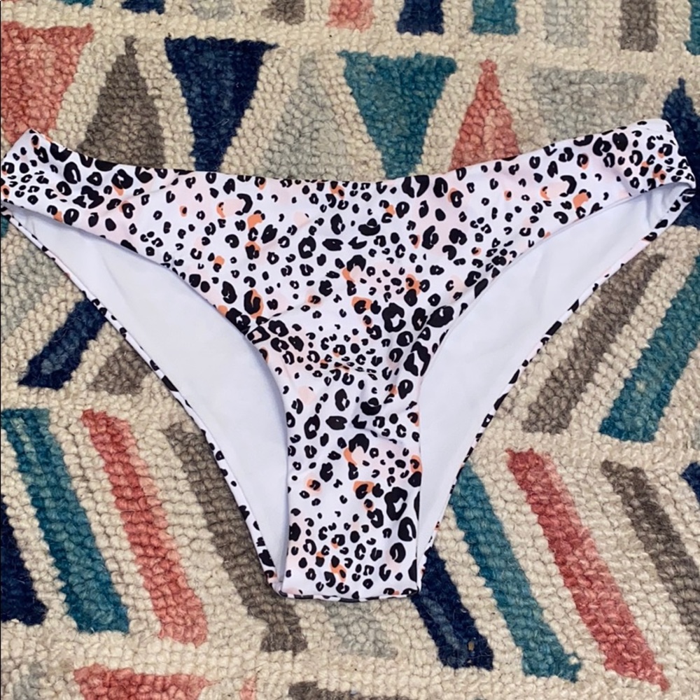 SHEIN Cheetah Bikini Bottoms